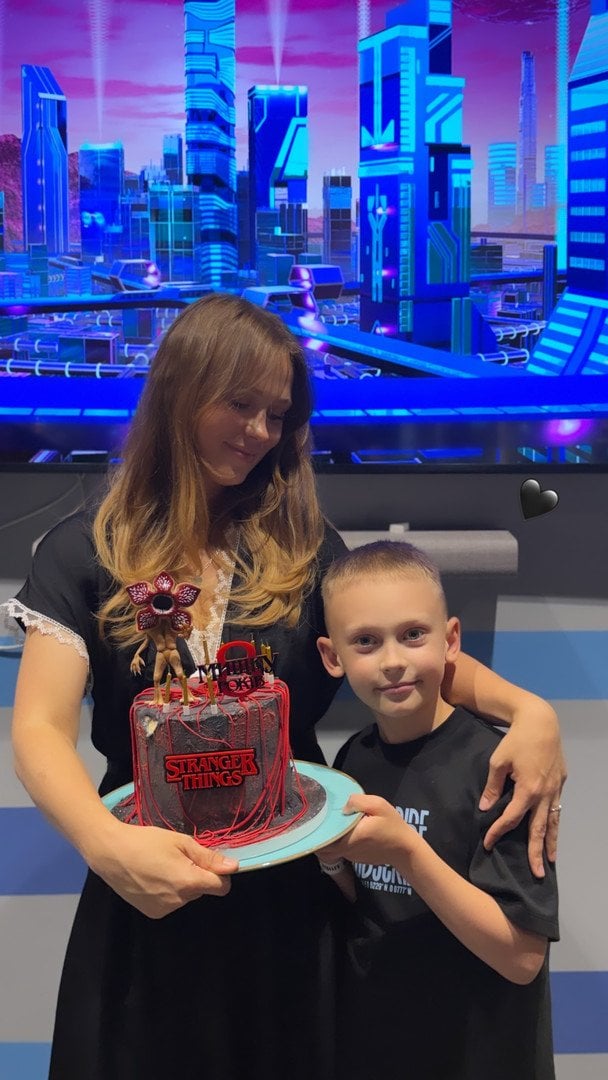 Анна Кошмал із сином / © instagram.com/smorkovkina
