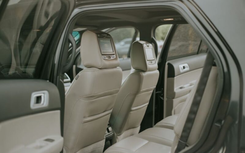 Кросовер BYD Great Tang з Smart Button у салоні