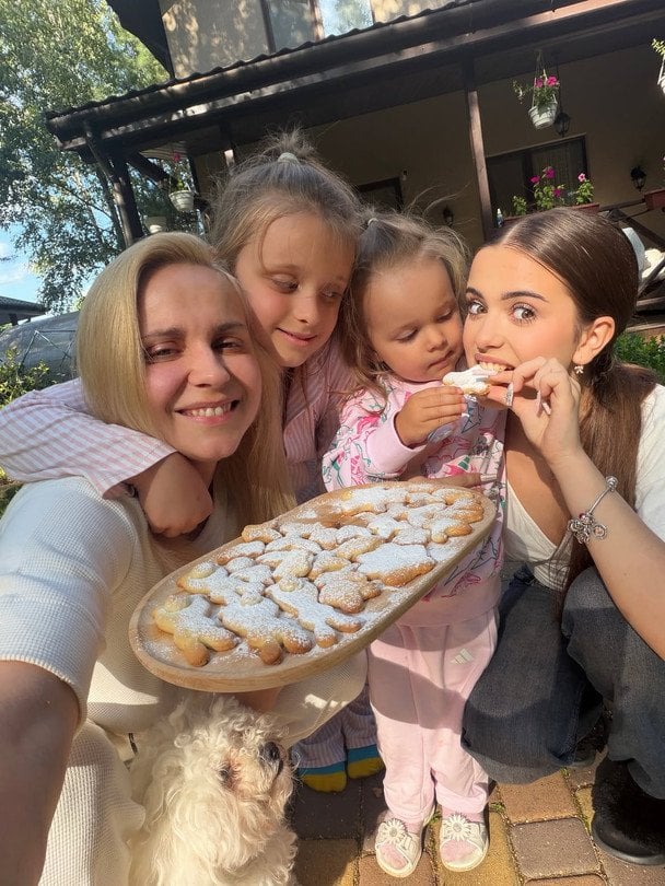 Лілія Ребрик із доньками / © instagram.com/liliia.rebrik