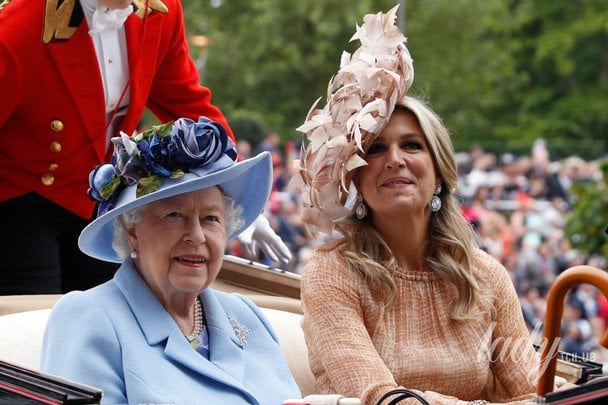 Королева Нідерландів Максима і королева Єлизавета II на Royal Ascot 2019 / © Associated Press