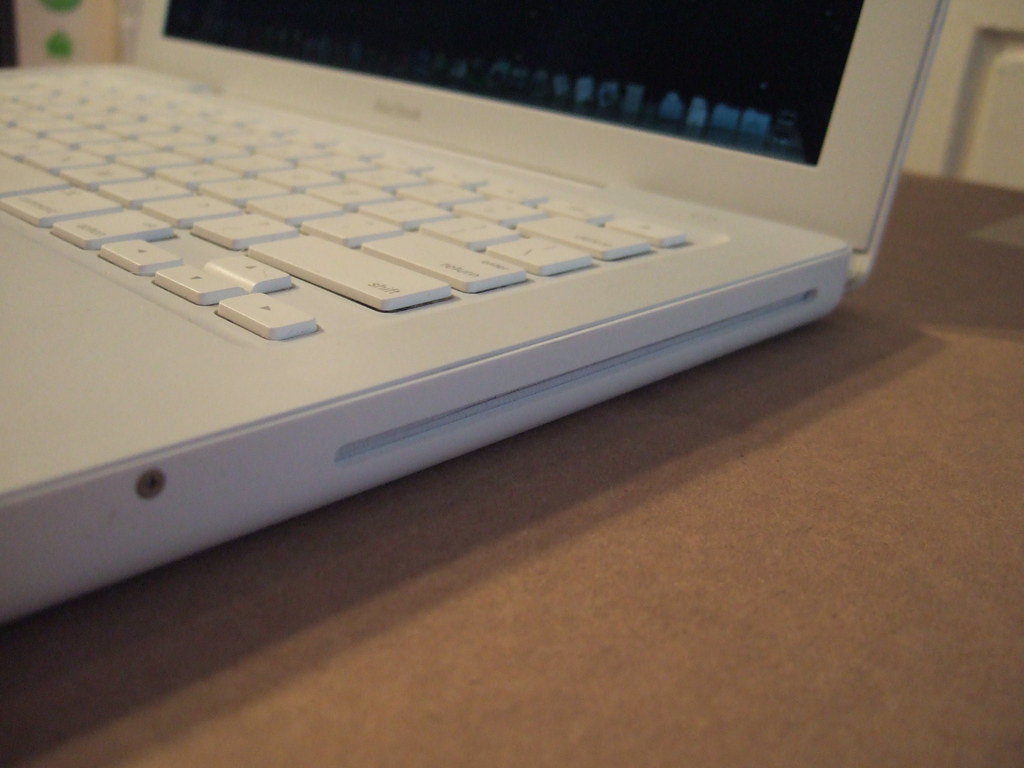Ноутбук Apple MacBook