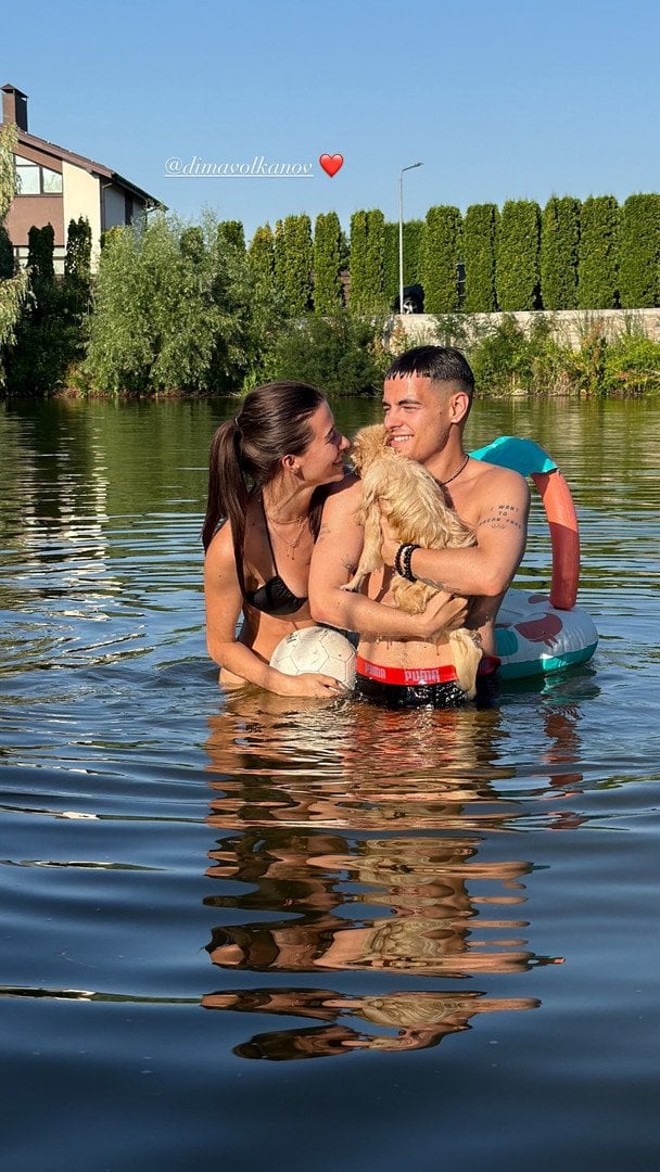 Дмитро Волканов із дівчиною / © instagram.com/dimavolkanov